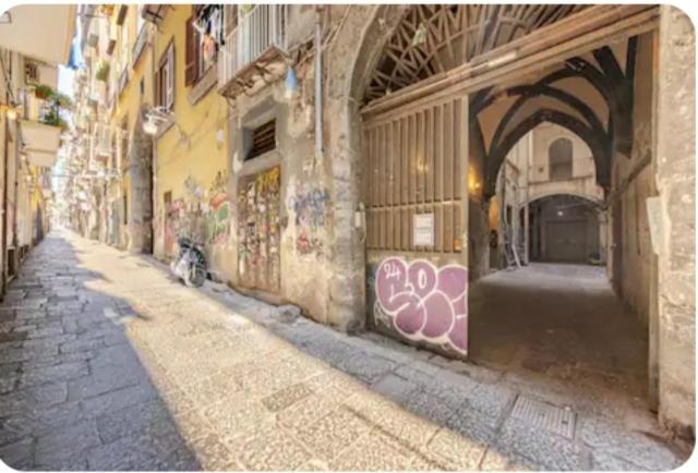 Casa Albertino-In The Heart Of Napels Buitenkant foto