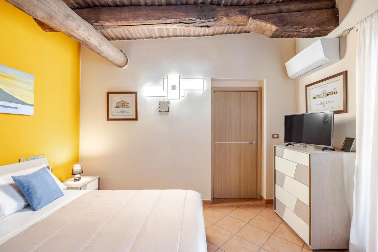 Casa Albertino-In The Heart Of Napels Buitenkant foto